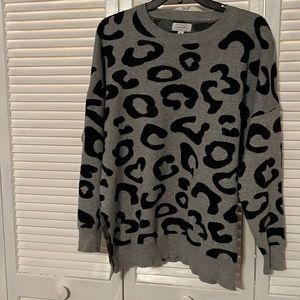 Mud pie sweater worn once.  Leopard print